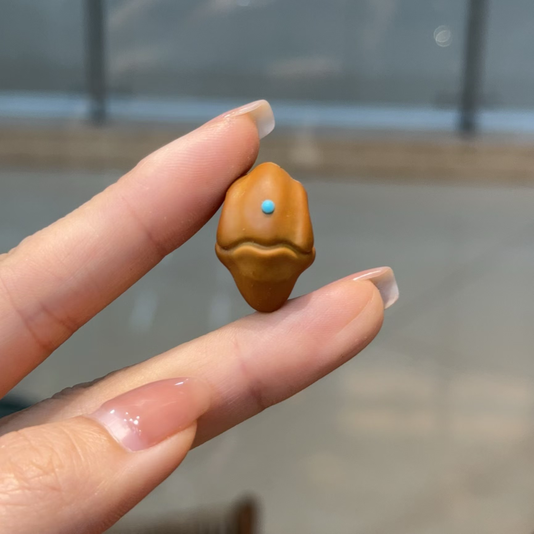 橄榄核雕鲨鱼背三通DIY文玩佛珠饰品配饰手机链手链吊坠包挂项链