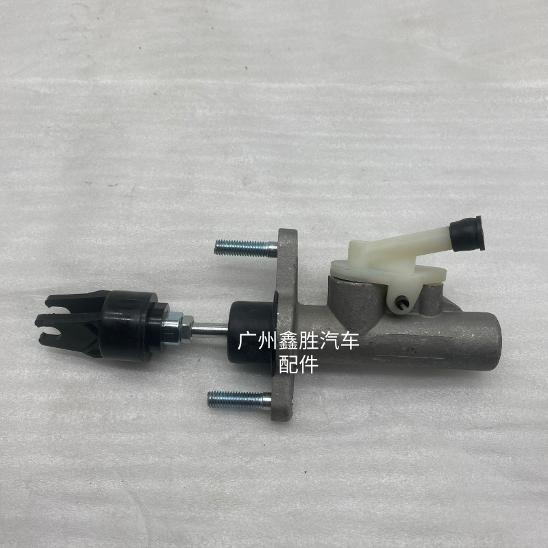 适用于海拉克斯VIGO 04-14款离合器总泵变速箱离合器总泵分泵