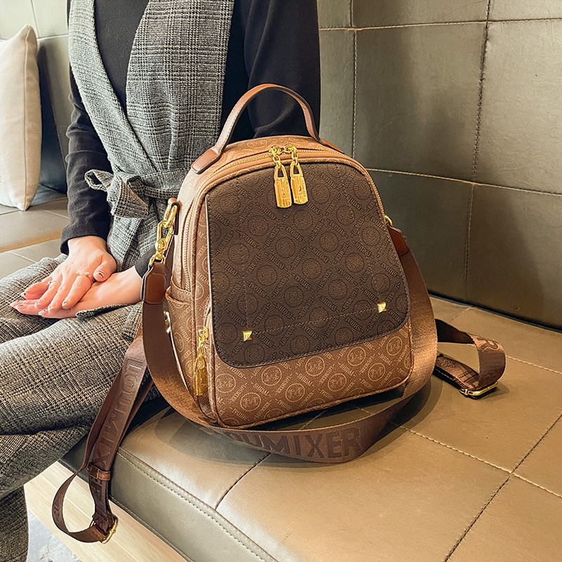 路易米希尔轻奢双肩包女2026新款大容量高级感旅行背包