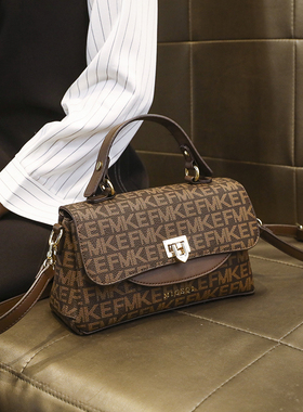 香港品牌女士包包2026新款高级感手提小方包气质真皮斜挎单肩小包