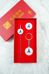 中南财经政法大学书签校徽钥匙扣礼盒中南财经政法大学纪念品礼盒