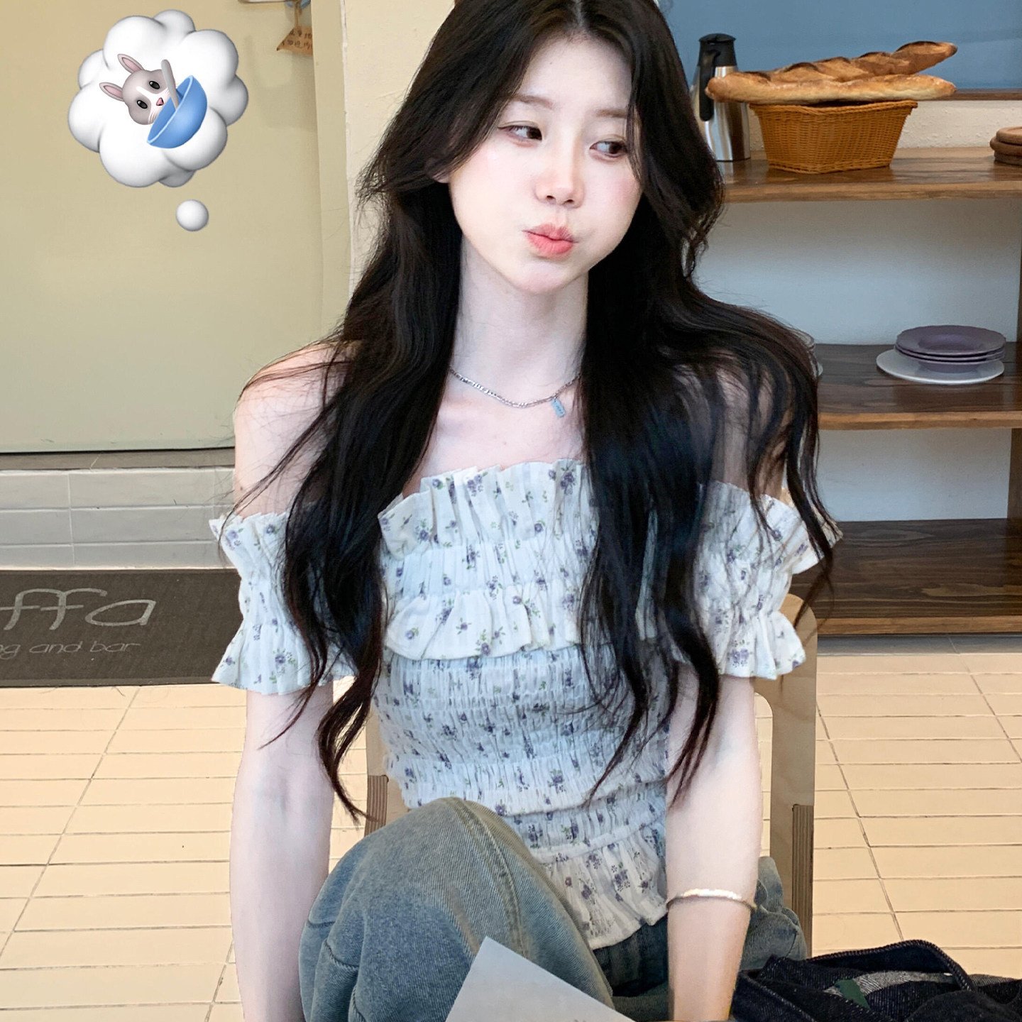 温柔风碎花一字肩褶皱短款衬衫女夏季穿搭小个子时尚减龄修身上衣