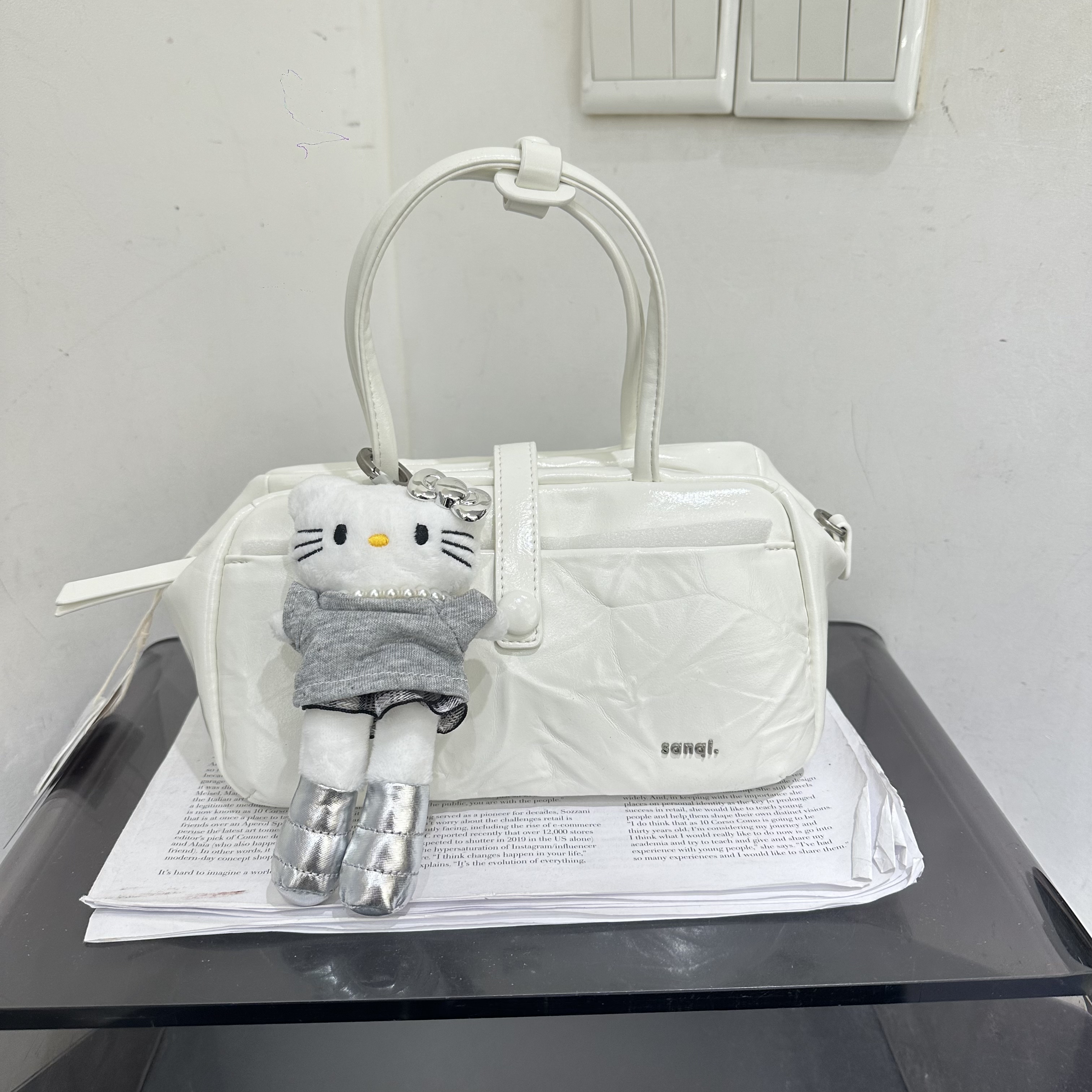 新款时尚手提波士顿包小众潮时尚休闲斜挎女包简约百搭枕头包白色