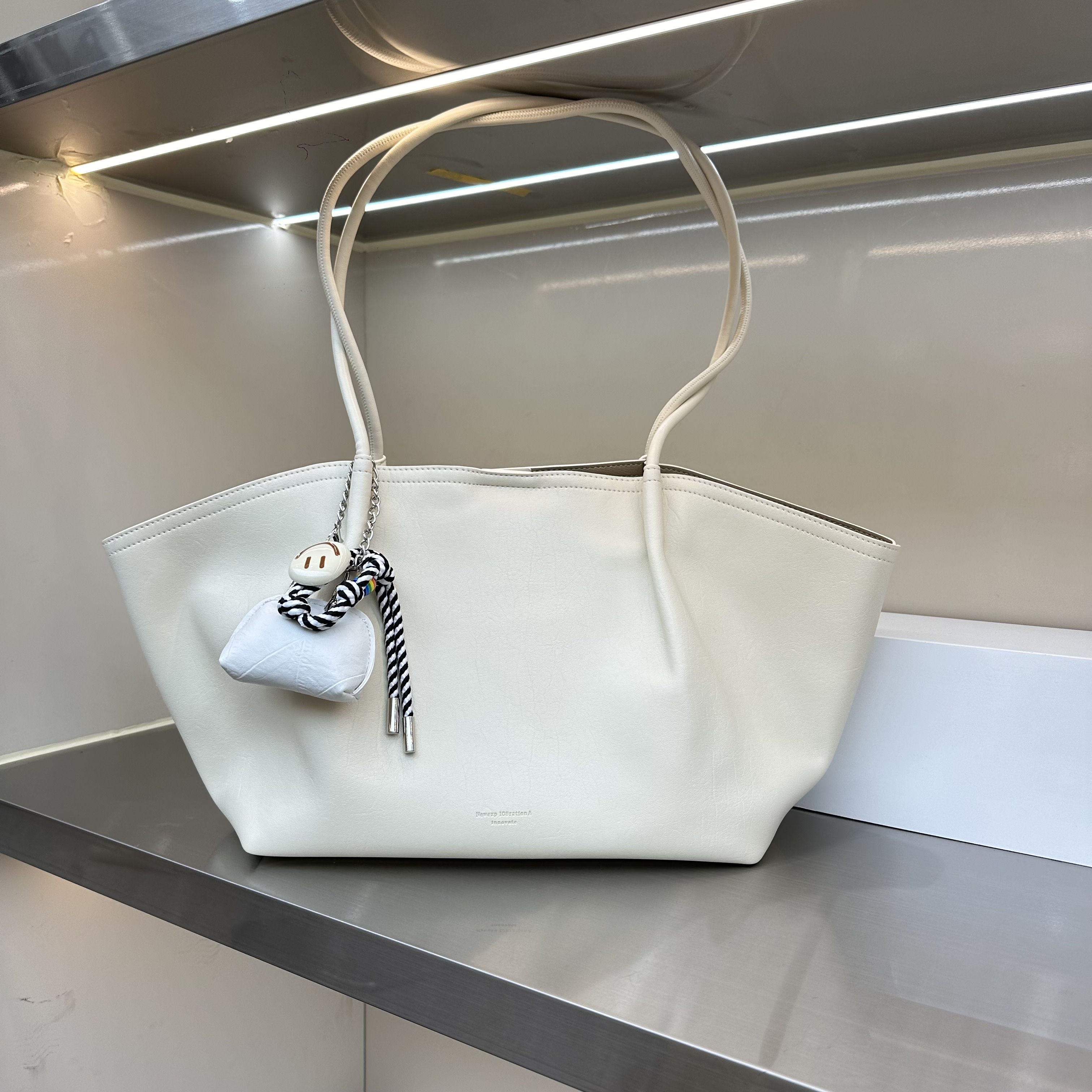 新款时尚单肩腋下托特包百搭通勤软皮子母包休闲女包简约潮包纯色