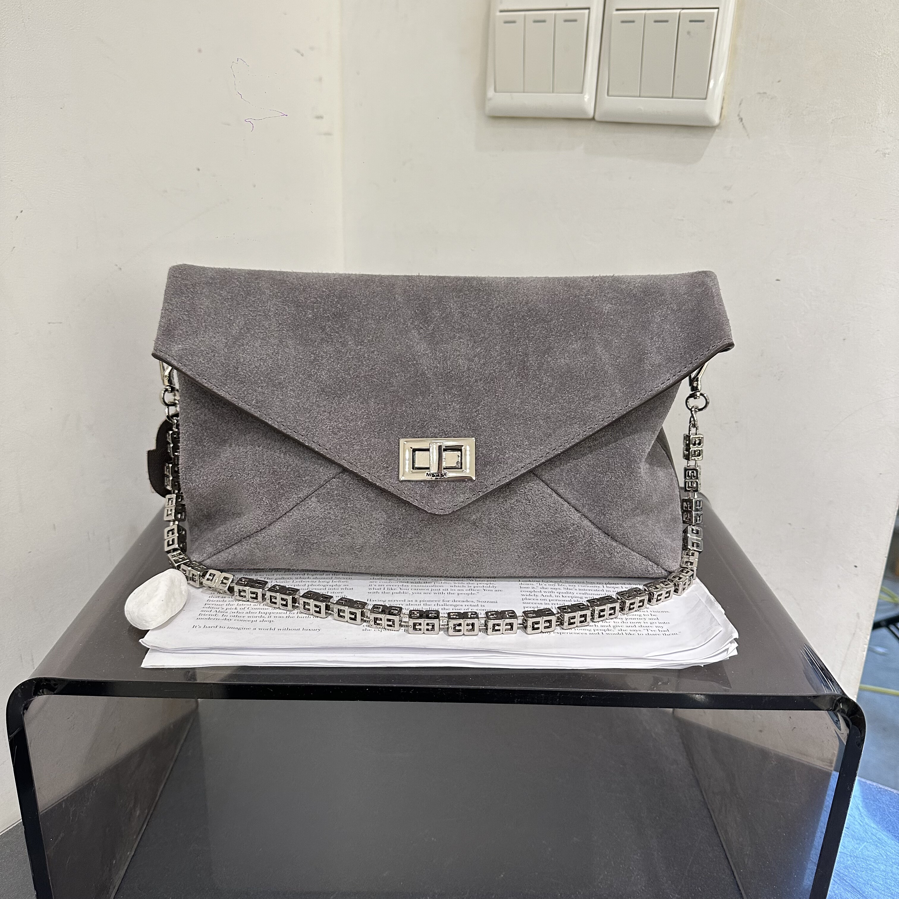 玛莎爱贝儿新款复古锁扣翻盖信封包休闲时尚简约斜挎百搭链条包女