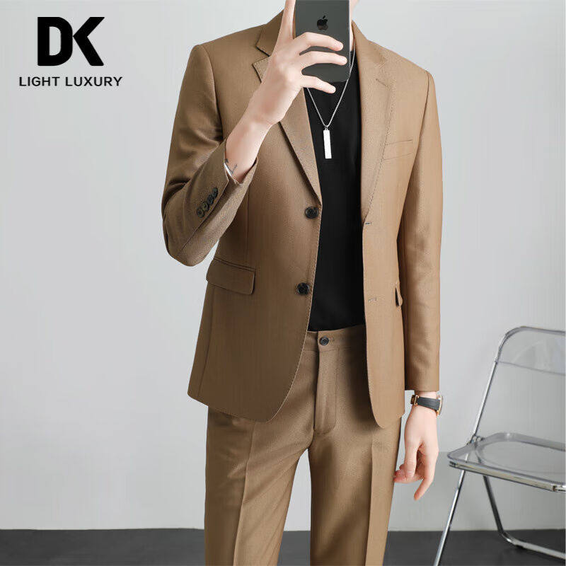 DK高端男装轻熟风休闲西服套装男士韩版潮流帅气商务西装礼服三件