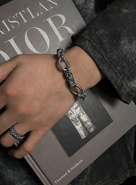 抗过敏男士钛钢材质潮流不掉色