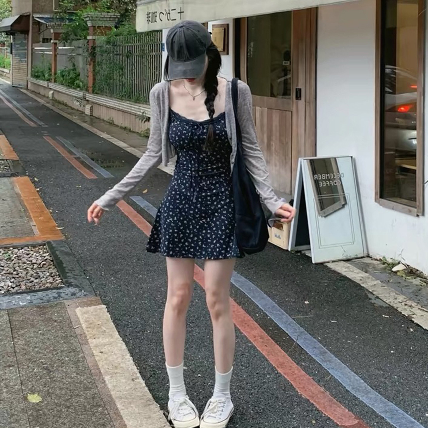 甜美碎花吊带开衫显瘦连体泳衣