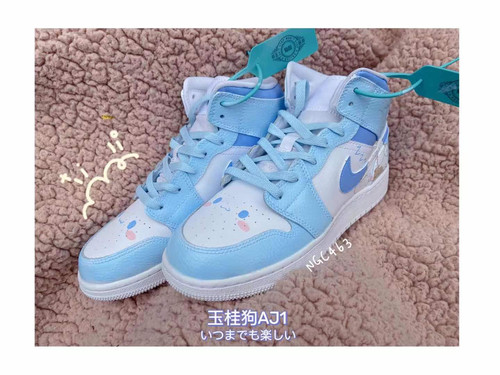 鲸鱼星系｜空军一号球鞋定制玉桂狗三丽鸥板鞋手绘diy女鞋