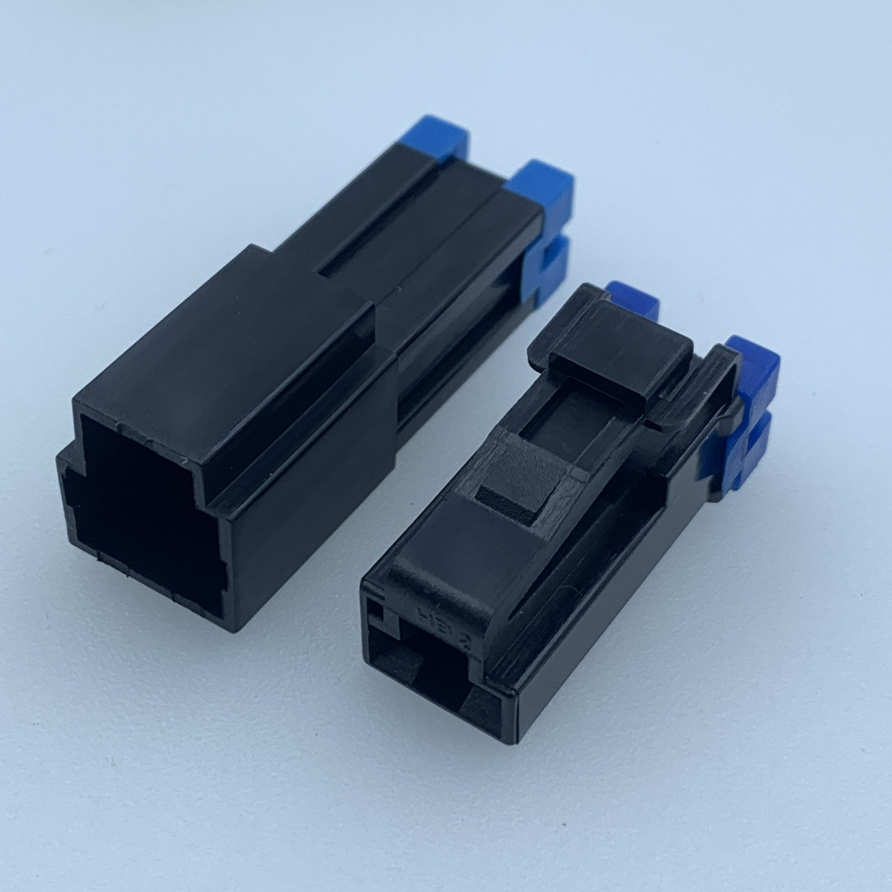 汽车 线束插头 MG613689-5 公母连接器2孔胶壳护套接插件原装现货