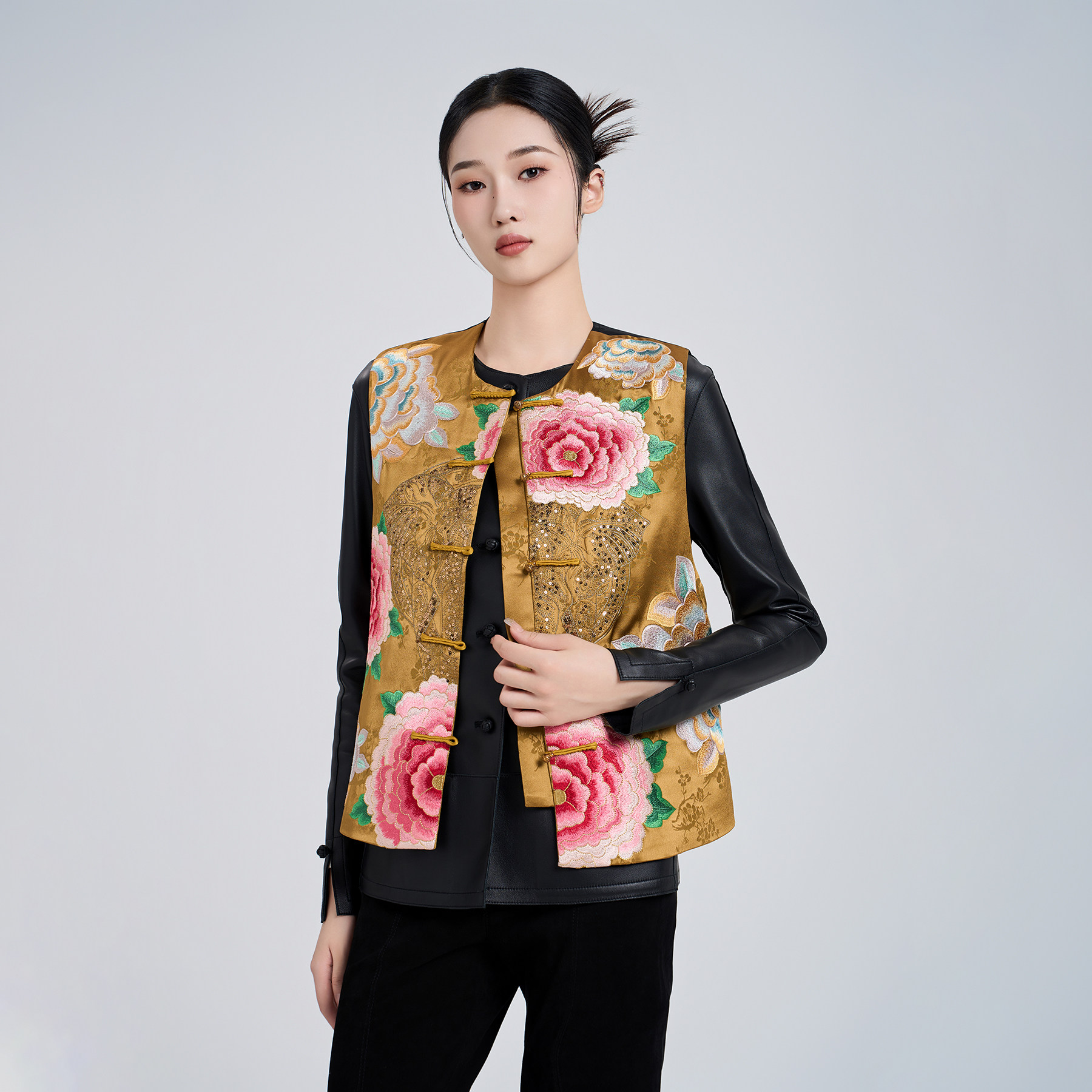 宫小妍【太平有象】新中式刺绣绣花古韵穿搭坎肩叠穿外穿坎肩马甲