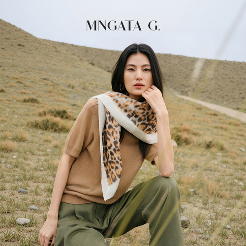 MNGATA G.宫小妍【阿拉善骆驼绒·流沙】曼加塔堆堆领上衣6051336