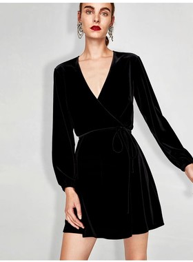 2020秋冬黑色收腰法式复古v领金丝绒连衣裙天鹅绒小黑裙A字裙女