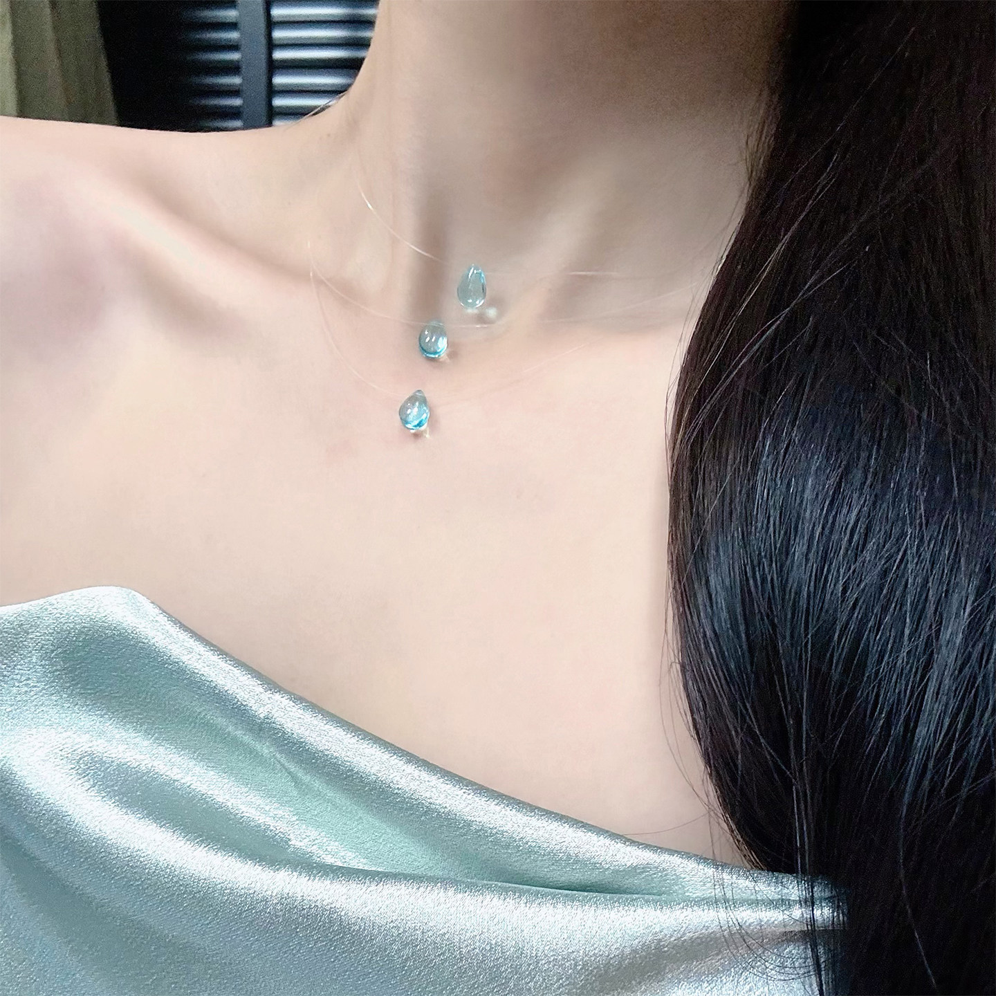 人鱼之泪蓝水滴多层隐形锁骨链
