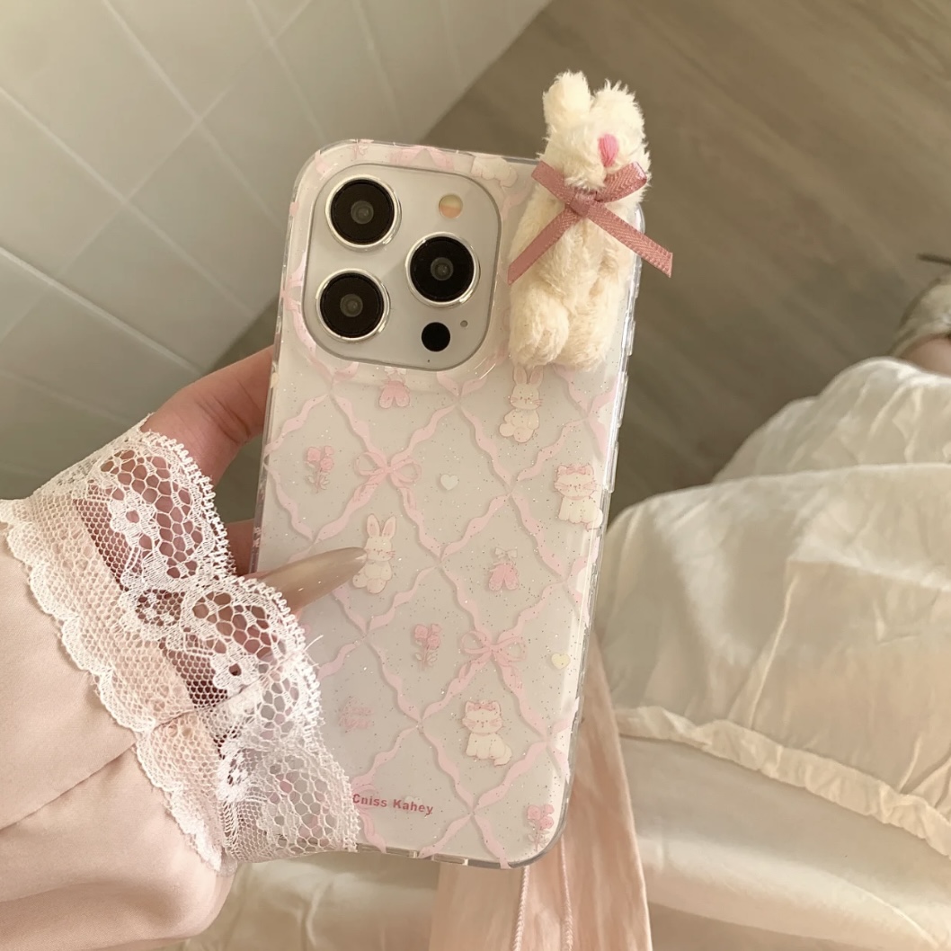 粉格兔子适用iPhone16pro手机壳苹果15promax创意毛绒白兔17华为mate60pro新款p70vivo小米15红米k80荣耀oppo