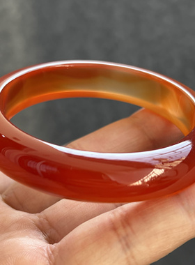 天然正品红色玛瑙正红玉髓手镯本命年红玉镯子中宽红色手镯女52