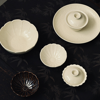 闲庭茶器【定窑白釉·花口小盏】印花工艺 品茗杯 满杯80cc