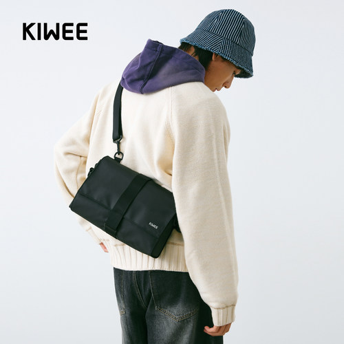 KIWEE/未行轻便三角包邮差包