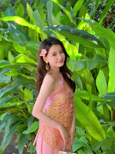 孙怡同款傣族服装女告庄旅拍写真