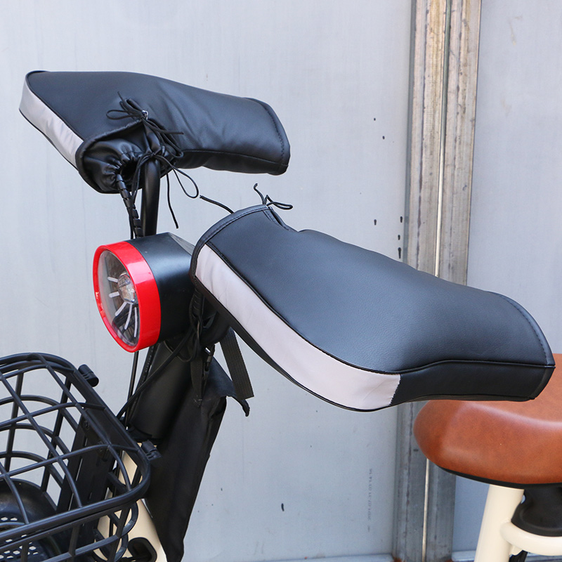 冬季电动摩托车挡风pu皮骑行加厚