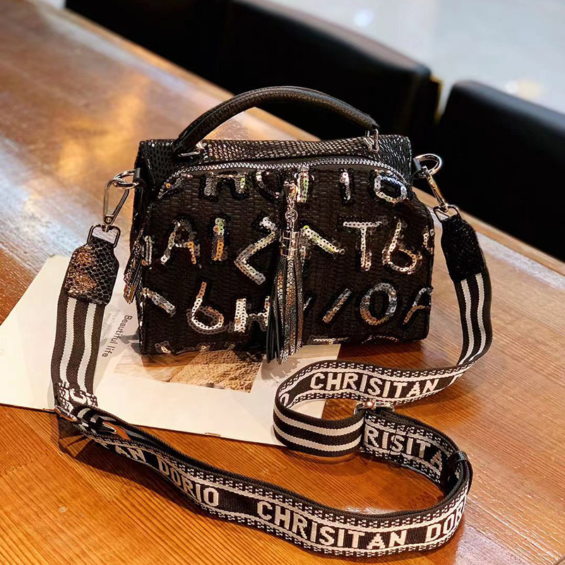 字母包包2024新款韩版配牛皮