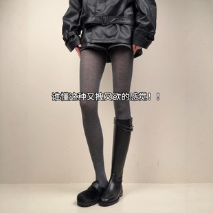 袜搭皮衣锁死啊 连裤 绵羊毛上腿超舒服 感觉 谁懂这种又拽又欲