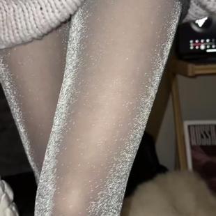 浪漫满天星!爆闪珠光丝wa~把银河穿腿上~巨美~银黑美学拿捏春夏~