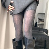 袜韩里韩气 微透波点还是很权威 miu系竖纹打底裤 套长靴又拽又欲