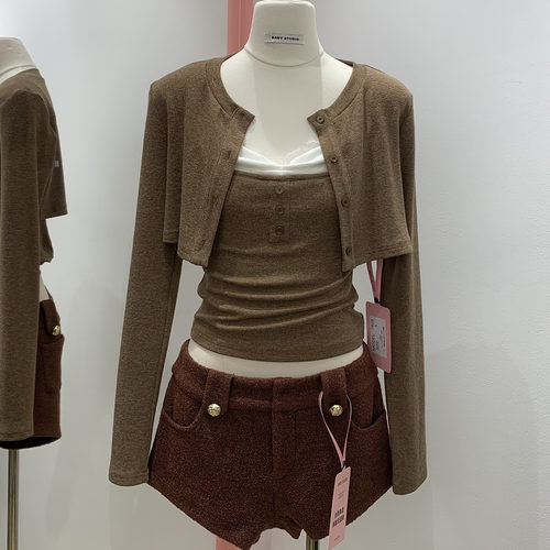 高腰显瘦短款开衫外套