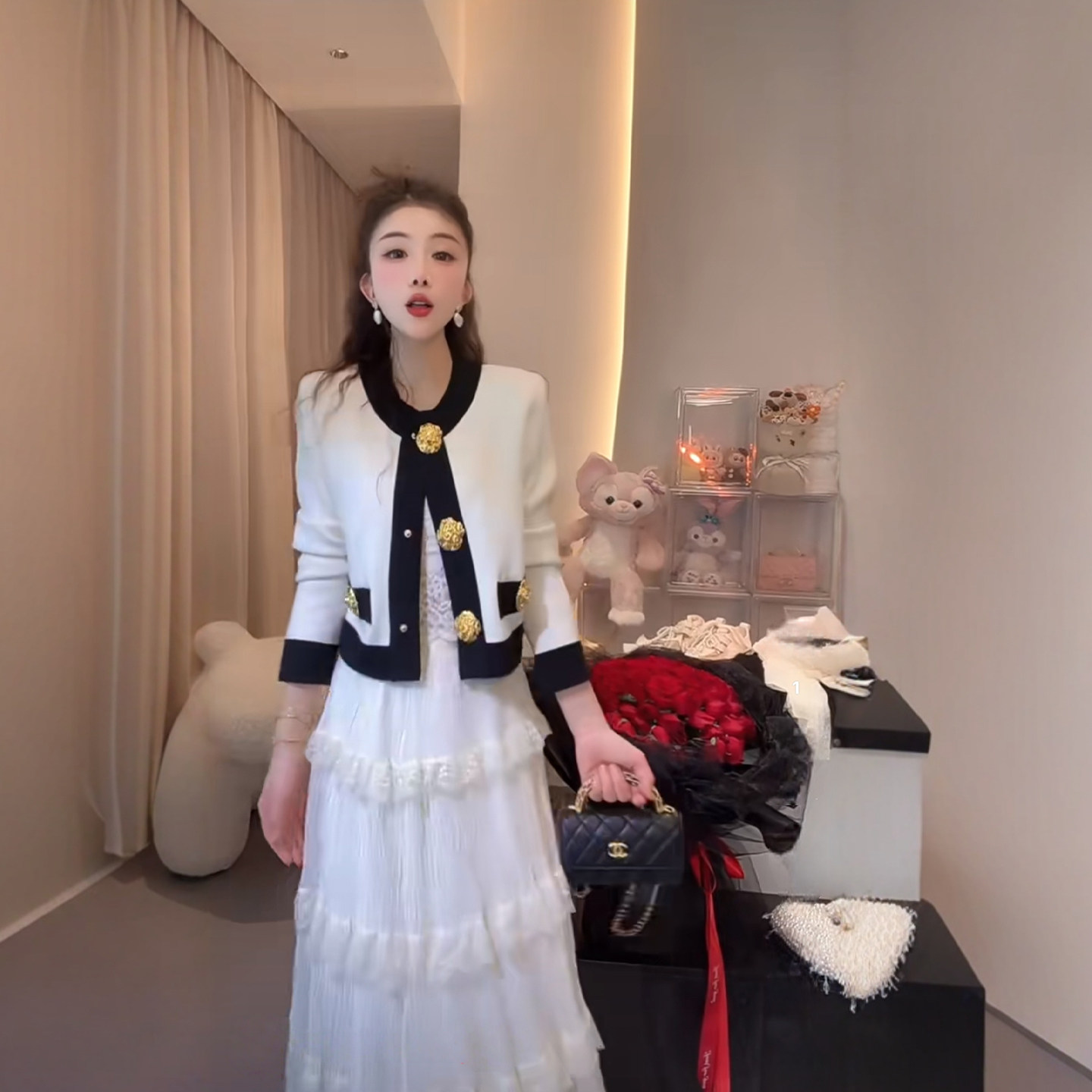 法式小香风大金扣毛衣开衫女秋冬高级感气质修身显瘦针织开衫外套