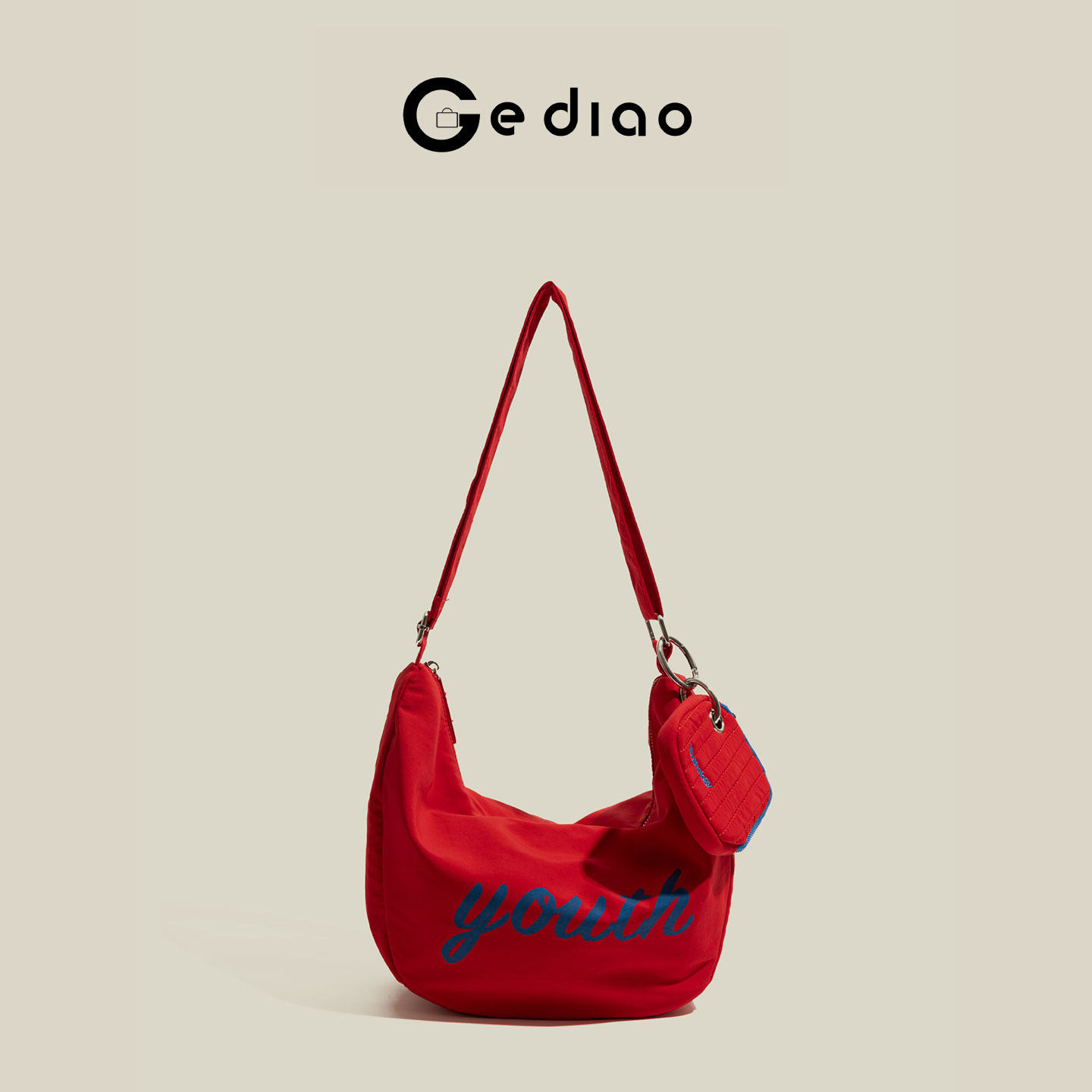 格调studio韩系字母印花红色尼龙包包2026新款轻便通勤单肩斜挎包