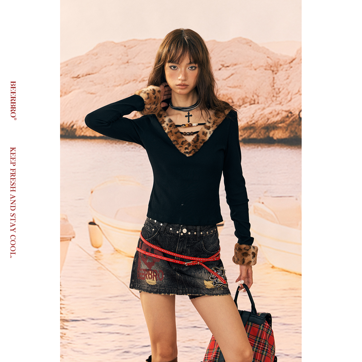 BeerBro『风帆运动社』辣妹大V领拼接豹纹毛毛紧身显瘦针织衫女