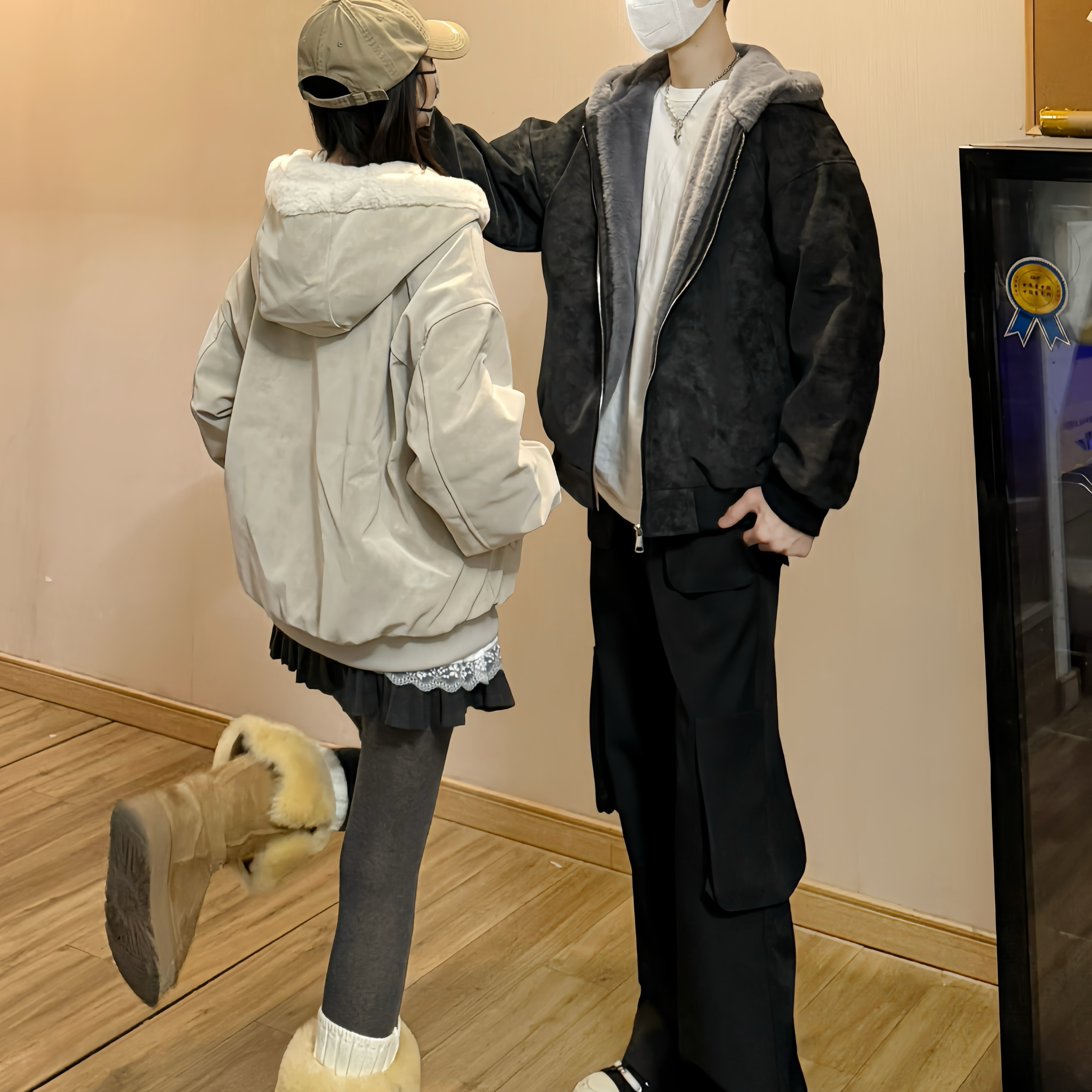 荔枝纹皮情侣座山雕连帽棉服外套