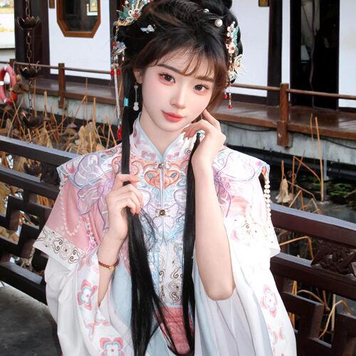 赵氏 黛玉 原创汉服女cos宝黛黛玉红楼梦古风刺绣云肩套装古装