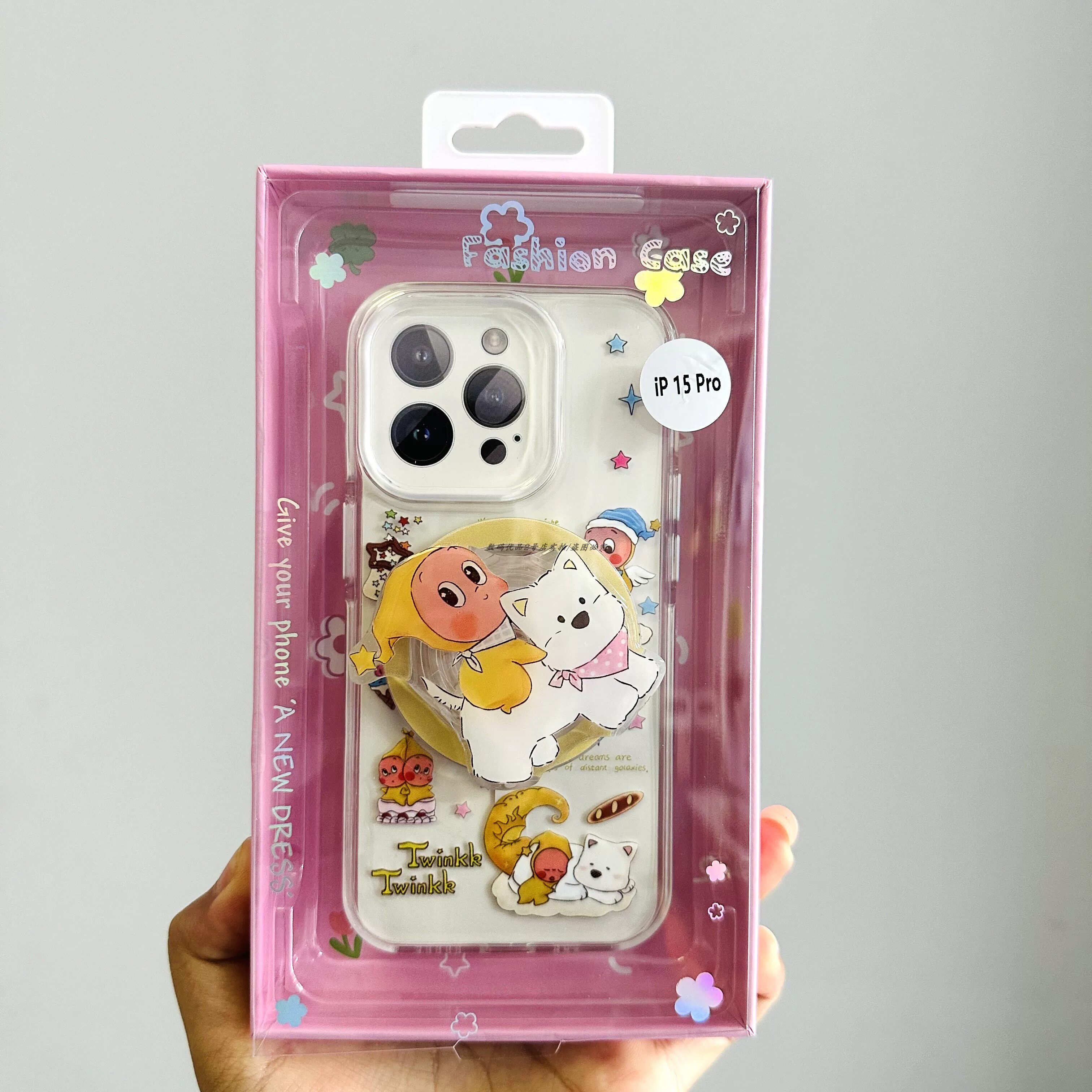 西高地公仔卡通透明PC手机壳适用于iPhone15Pro磁吸支架壳苹果16/17promax防摔蜡笔小新星星人保护壳2026新款