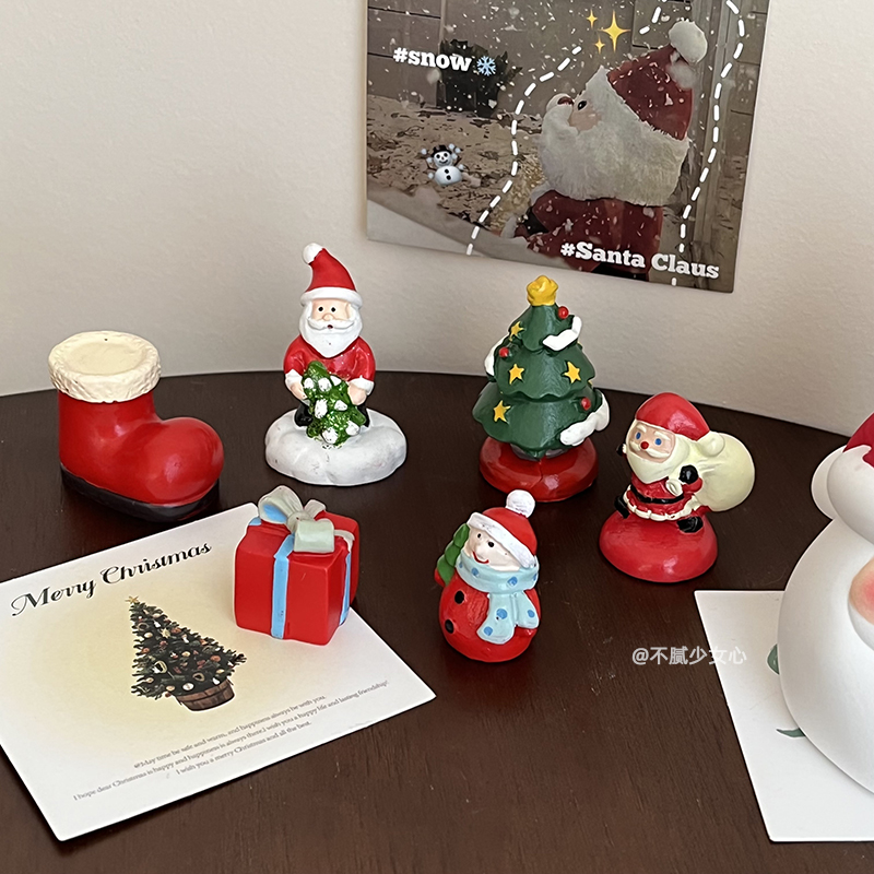 圣诞节桌面氛围装饰摆件小型树脂