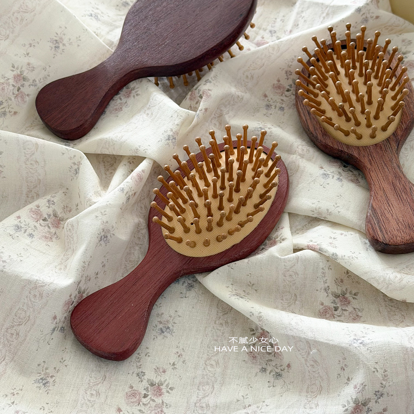 木质梳头超舒服~气囊按摩小梳子便携防静电顺发可爱气垫梳ins家用
