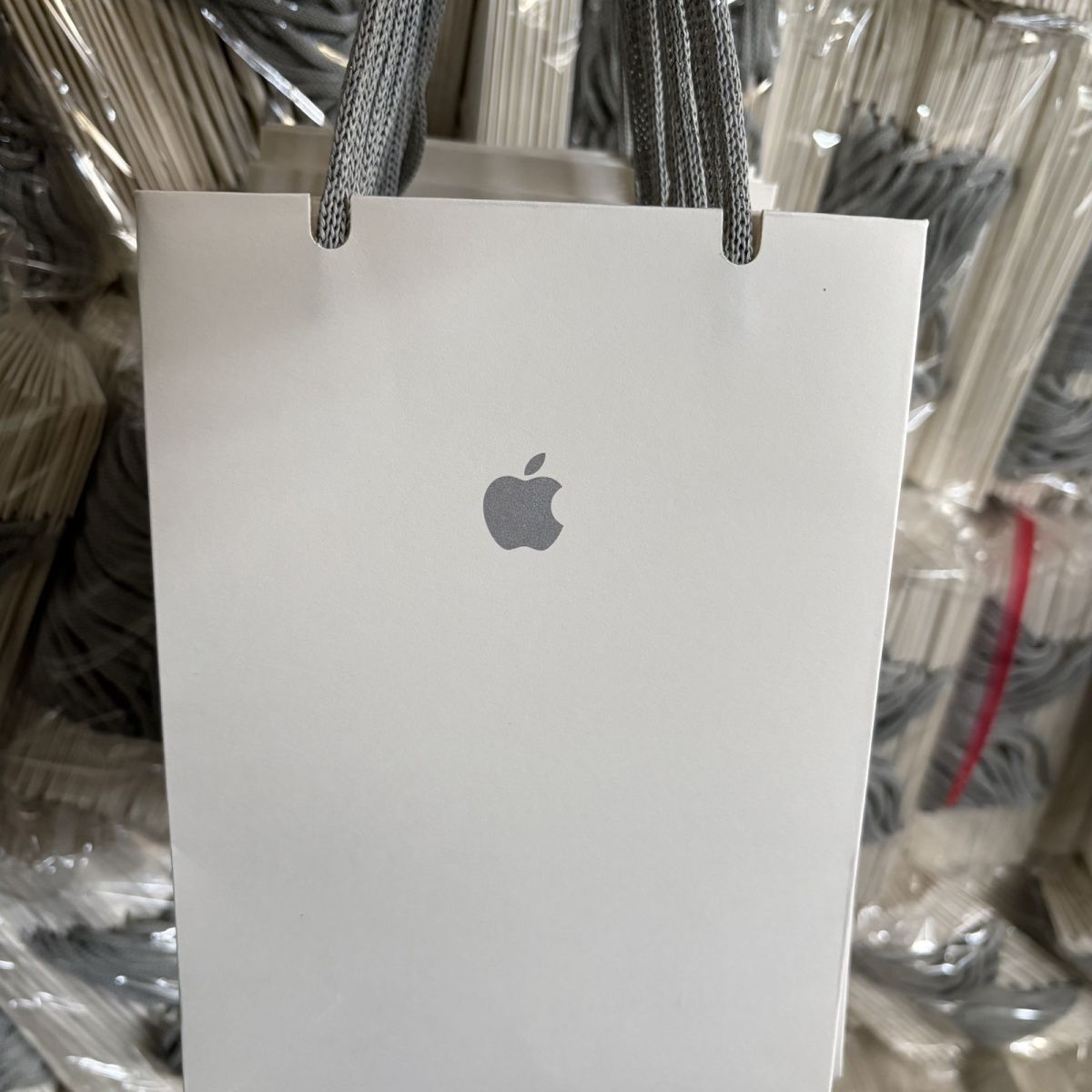 苹果17手机购物袋手提袋纸袋子iPhone17手机店包装袋多款式可定做