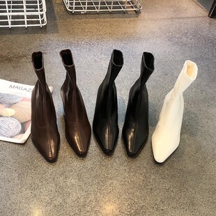 韩版简约风格短靴女气质小方头坡跟套筒配裙子百搭时装靴瘦瘦短靴