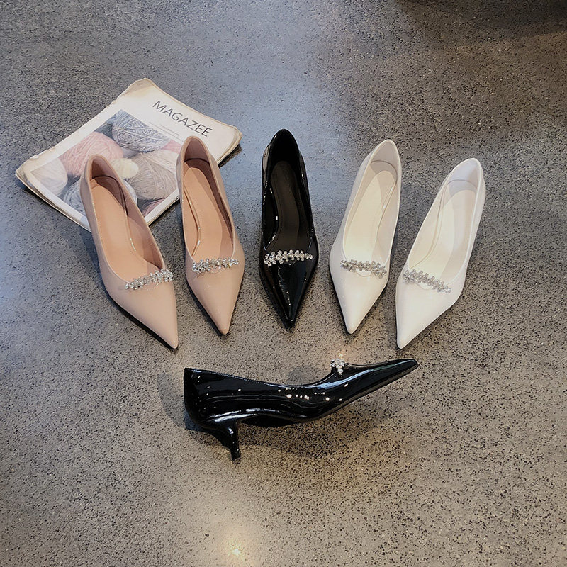 漆皮水钻带浅口名媛通勤女鞋2026年春秋新款性感尖头细跟时尚单鞋,女鞋,浅口单鞋,淘宝优惠券,粉丝福利购,淘宝优惠卷