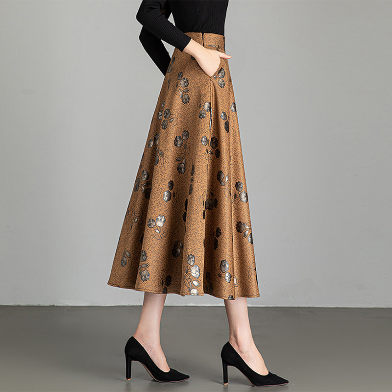 半身裙女春秋2025新款花色高腰a字裙中长款百搭显瘦大码跳舞伞裙