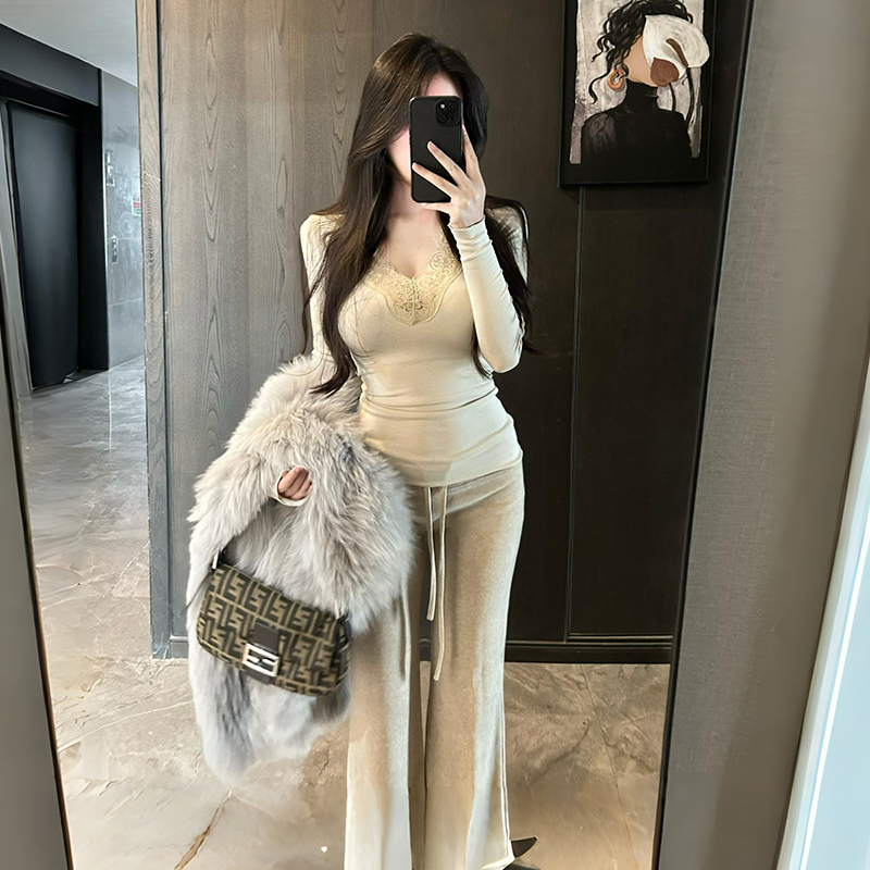 短款修身蕾丝U领德绒打底衫女