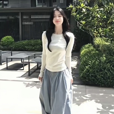 短款修身百搭圆领纯棉长袖T恤女