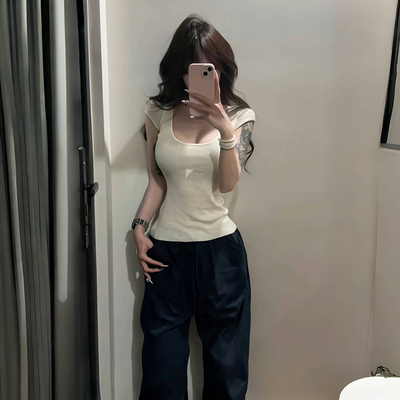辣妹短款修身U领纯棉短袖T恤