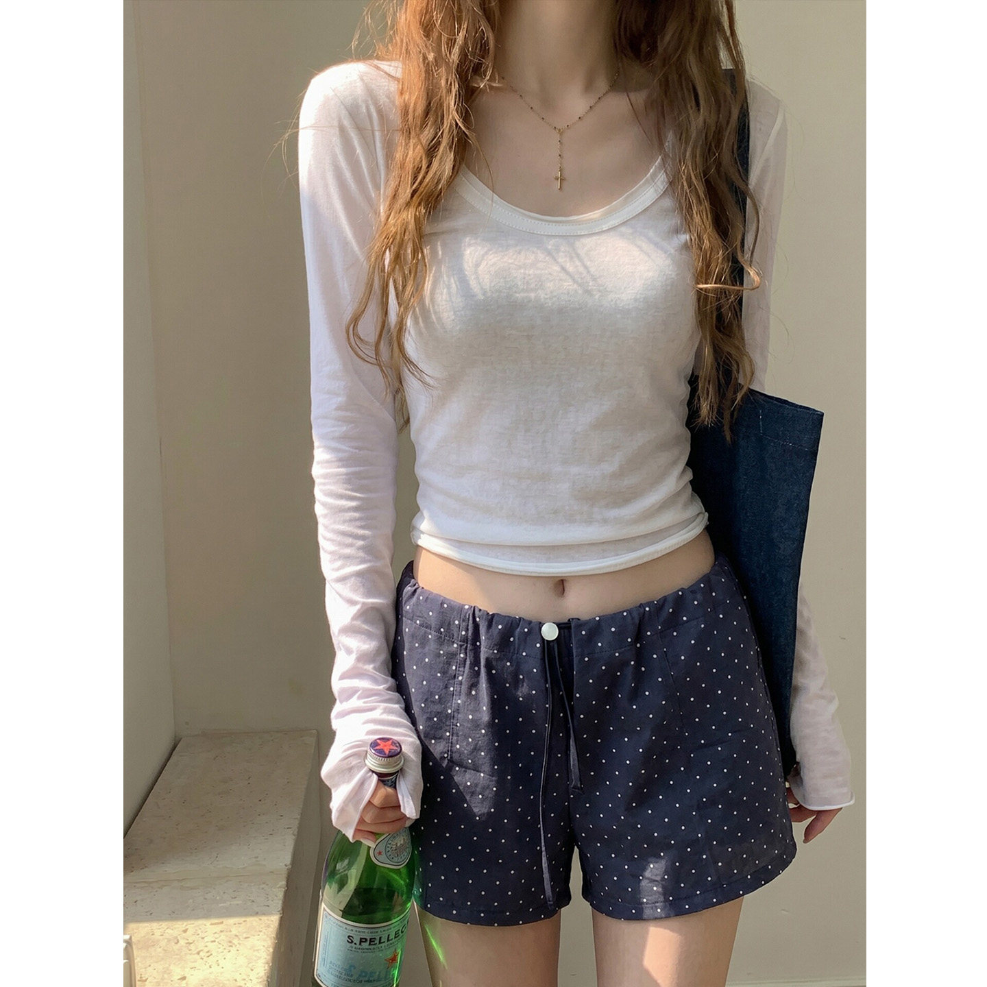 设计感小众雪花棉微透薄款白色圆领长袖T恤女夏短款修身百搭上衣图片