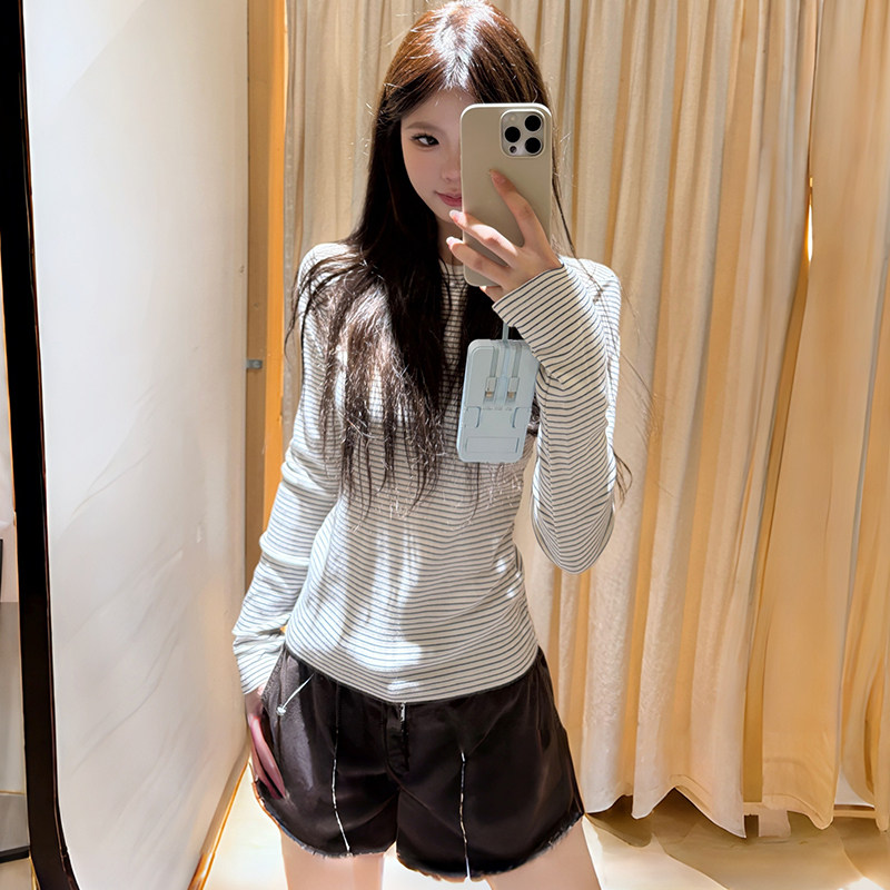 正肩圆领条纹纯棉长袖T恤女春秋内搭短款打底衫修身显瘦百搭上衣,女装/女士精品,T恤,淘宝优惠券,粉丝福利购,淘宝优惠卷