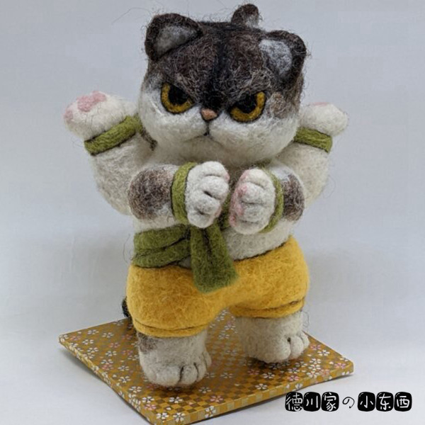日本代购 匠人手工 羊毛猫咪 双面四臂金刚 可爱羊毛毡 小摆件