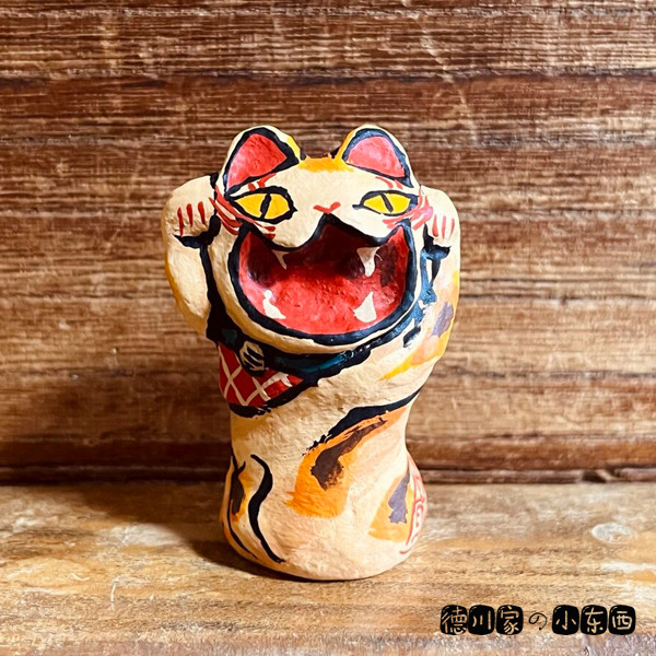 日本代购 匠人手工 昭和风 双手扭腰招财猫 可爱迷你粘土民俗摆件