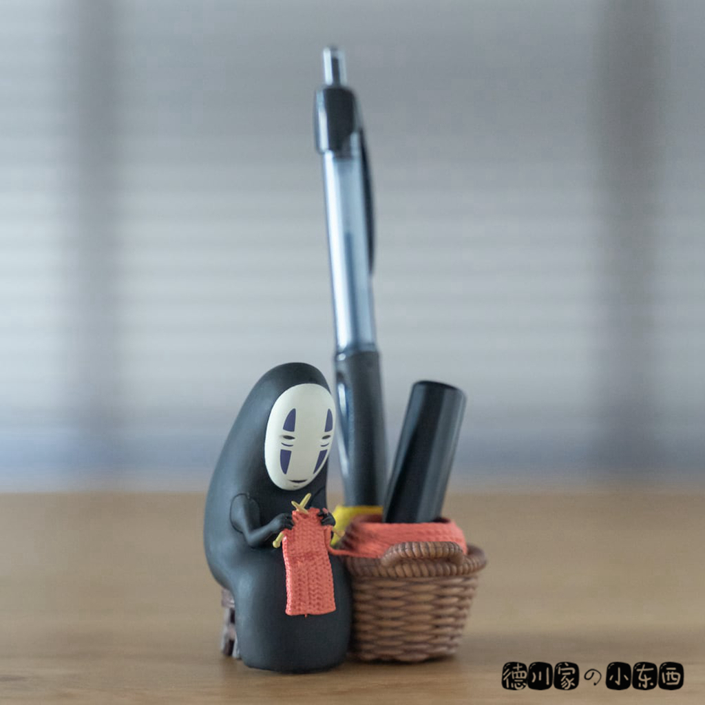 日本代购 宫崎骏 千与千寻无脸男织毛衣 可爱笔立钥匙收纳 小摆件