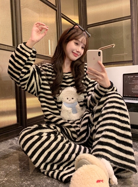 珊瑚绒简约条纹可爱小狗睡衣女秋冬季长袖加绒加厚外穿家居服套装